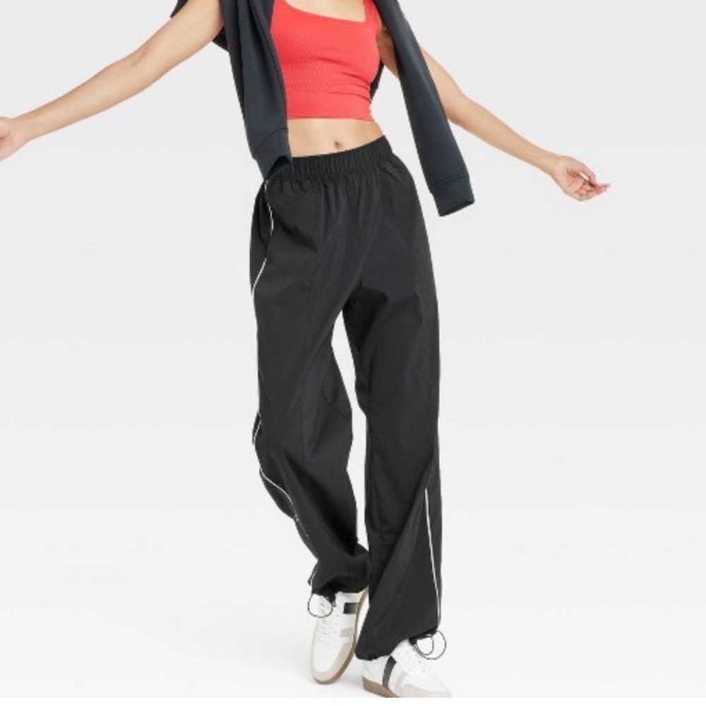NWT! Women’s Stretch Woven High Rise Pants.